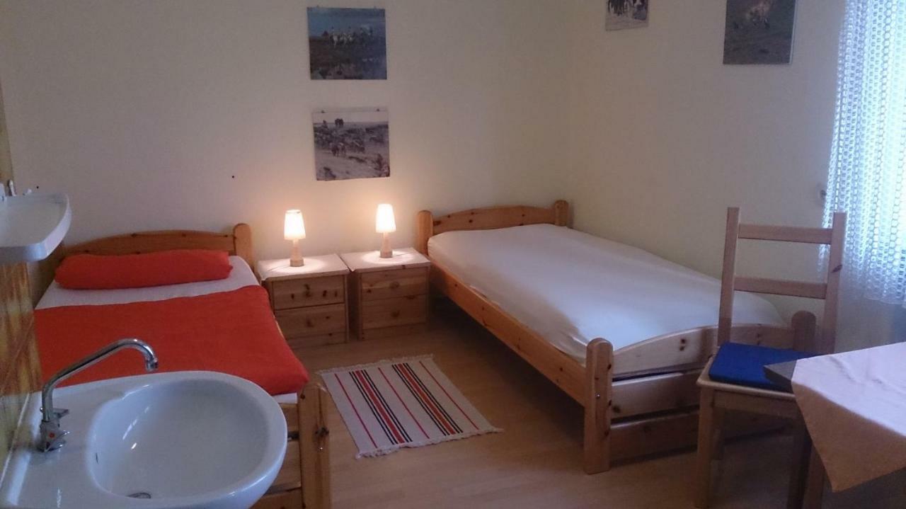 Gaestehaus Burgwald-Trekking Mittelsimtshausen Bagian luar foto