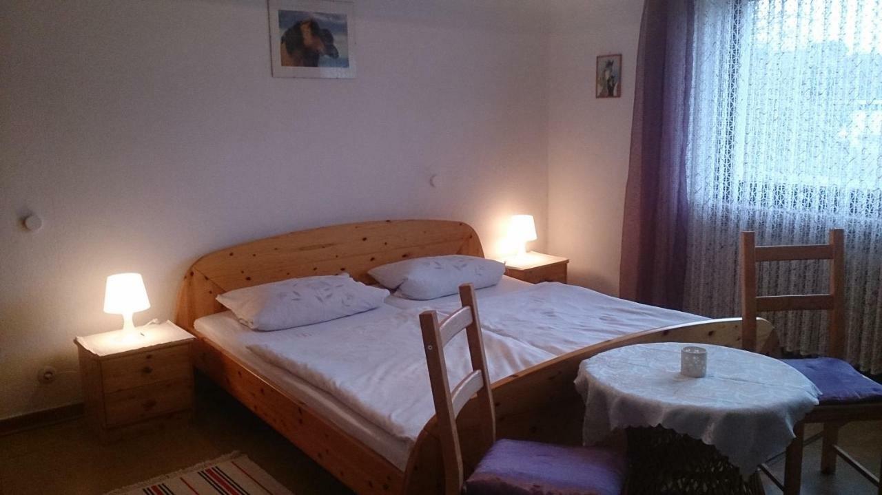 Gaestehaus Burgwald-Trekking Mittelsimtshausen Bagian luar foto