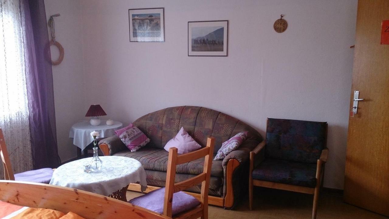 Gaestehaus Burgwald-Trekking Mittelsimtshausen Bagian luar foto