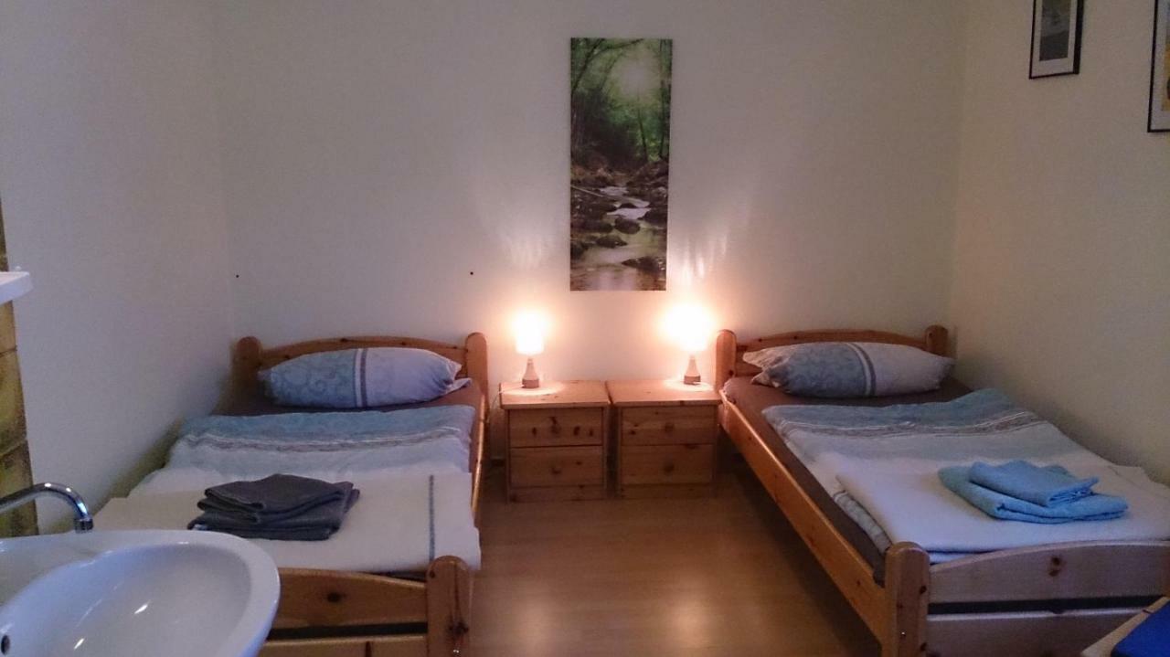 Gaestehaus Burgwald-Trekking Mittelsimtshausen Bagian luar foto